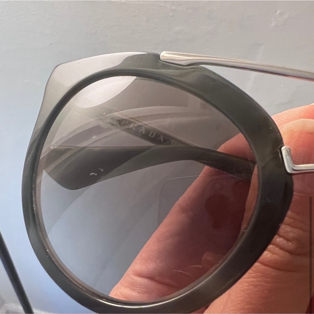 PRADA 🕶️ sunglasses - classic - aviator - Picture 4 of 5